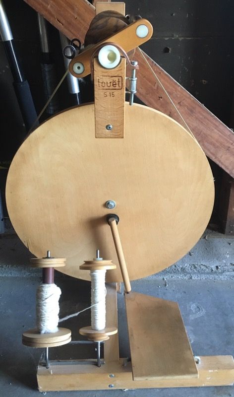 Louet S15 spinning wheel