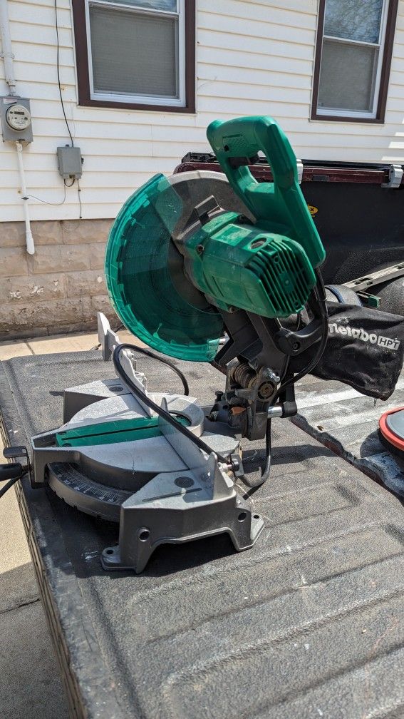 Miter Saw