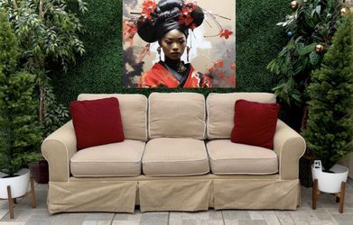 (Free Delivery 🚚) Paula Deen Beige Starter Couch