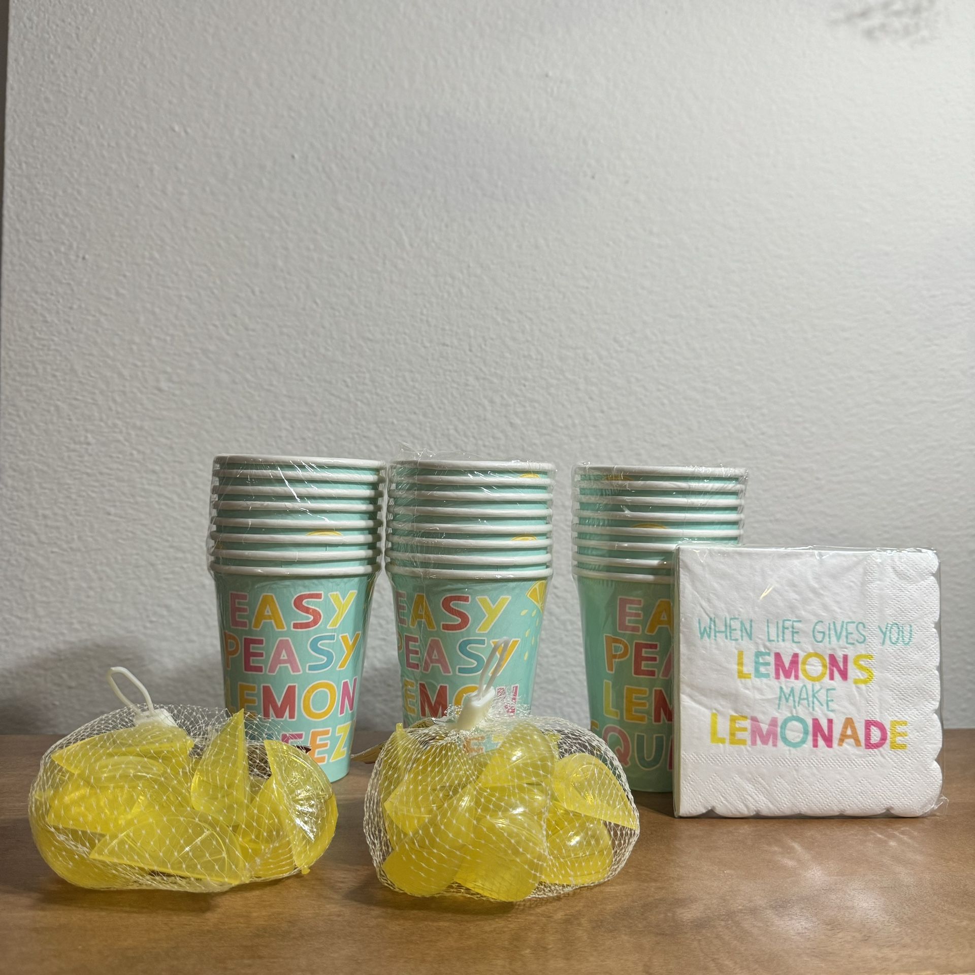 Lemon Cups Napkins Ice Cubes