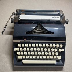 German Adler J5 Typewriter