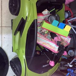 children's electric ride-on Lamborghini Sián toy car. 