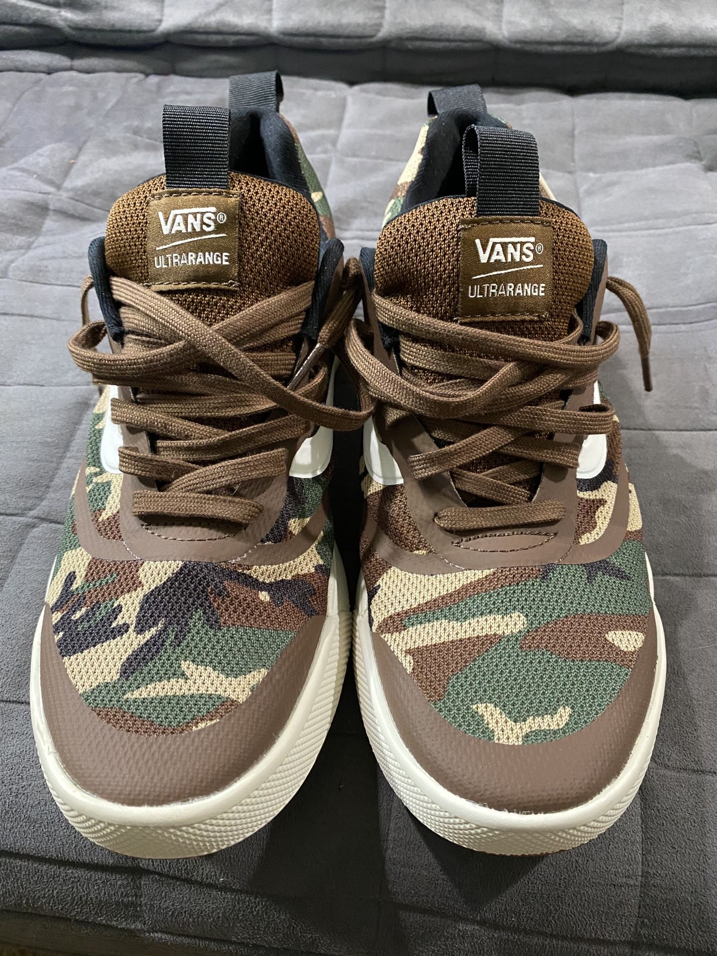 Size 9 VANS NOMAD CAMO ULTRARANGE RAPIDWELD