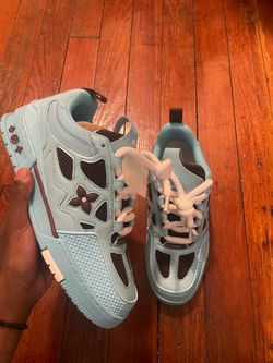 Louis Vuitton Skate Size 10