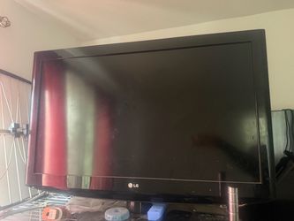 LG Flat Screen TV