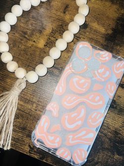🪽Iphone 13 cases🪽$8