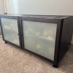 TV stand vintage