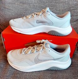 Size 8 Women's - Brand New Nike Legend Essential NN Shoes