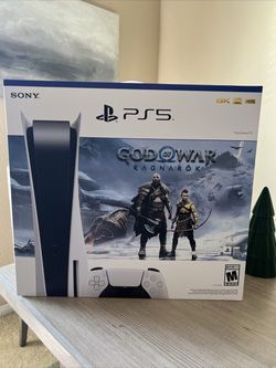 PS5 disc 2 month old like new