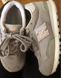 Girls New Balance Shoes 11c