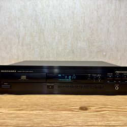 Marantz PMD-320 Professional Series Stereo CD Player