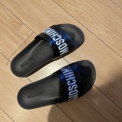 Moschino Slides