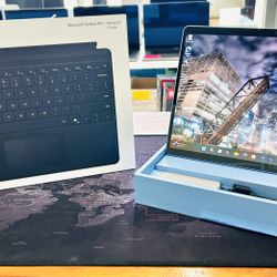 Microsoft Surface Pro, 11th Edition Snapdragon  X Elite 12-core 3.40 GHz 16GB Ram 500GB like new 