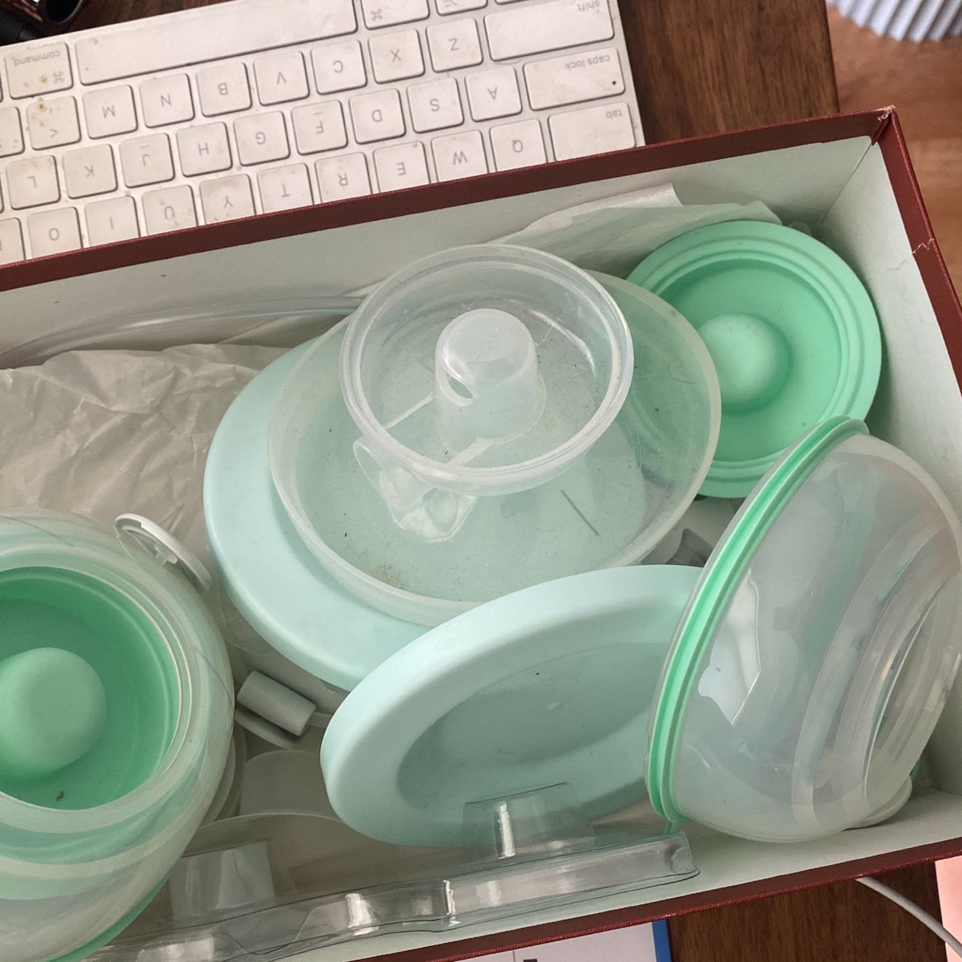 Elvie Stride Hands-Free Electric Breast Pump ( FREE