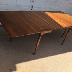 Pennsylvania house table with two additional pieces