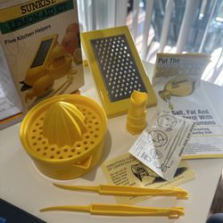 Vintage Open Box 1975 Sunkist Lemon-Aid Kit