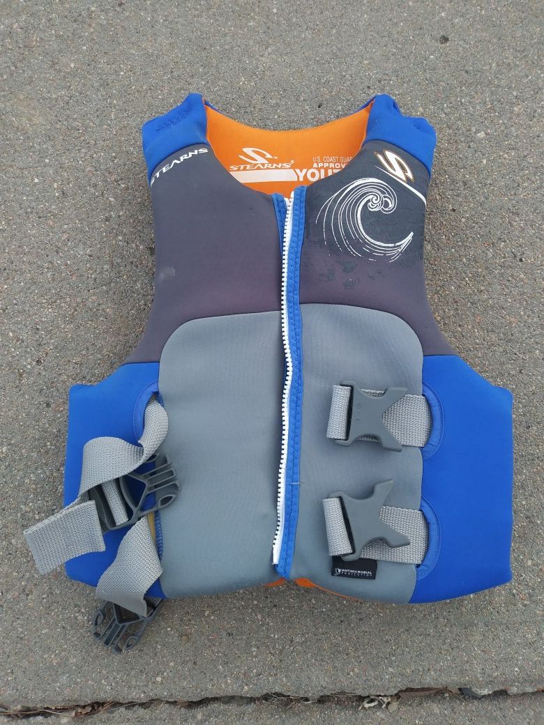 Youth life vest