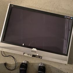 $40- 42 Inch TV with Wall Mount Included