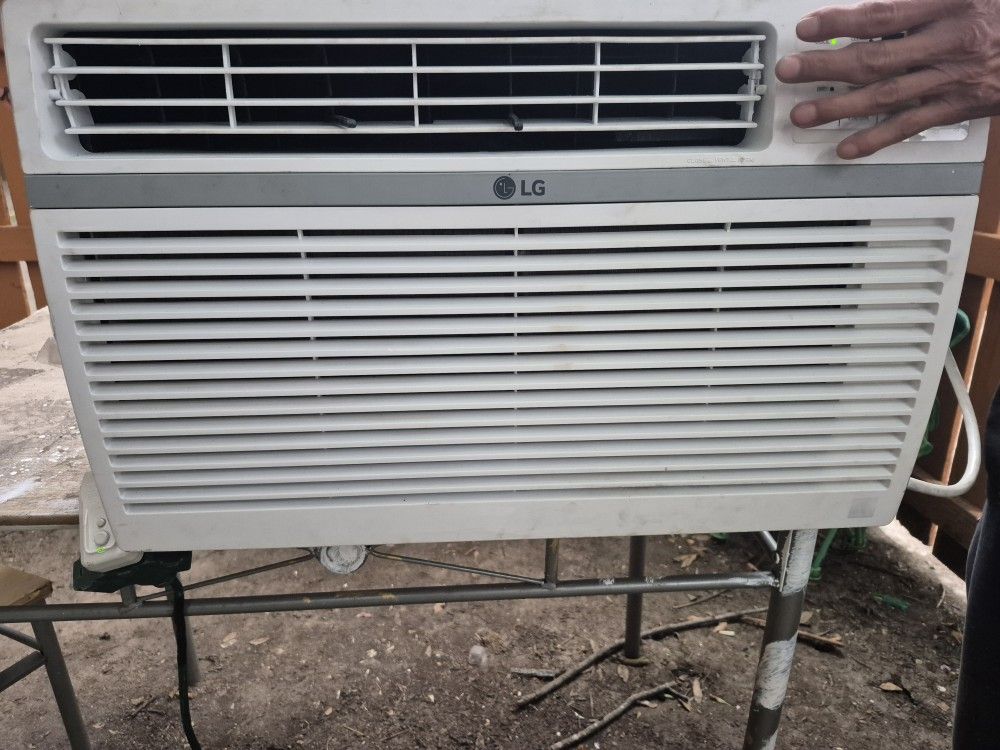 LG Ac Unit 10,000 Btu