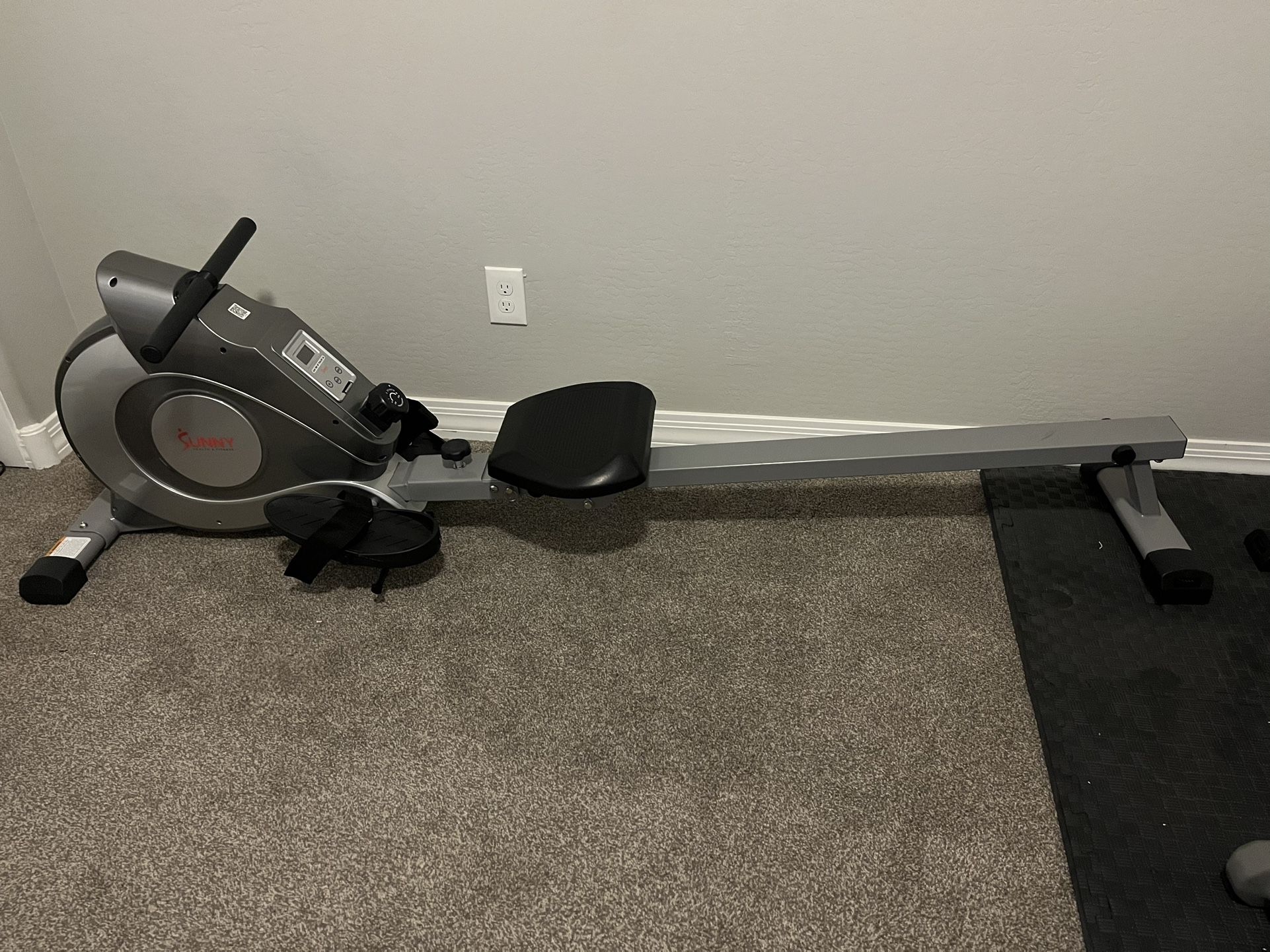 Sunny Health And Fitness Foldable Rowing Machine