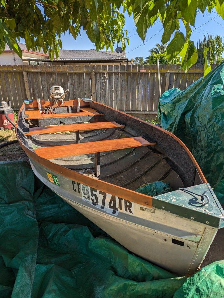 14 Foot Aluminum Fishing Boat 