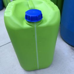 5 Gallon Drums w/ Level Reader