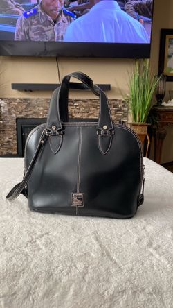 Dooney & Bourke Vintage Classic Black Matte Leather Purse Hand Bag