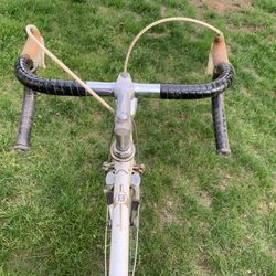 Vintage Peugeot Road Bike 10-speed 