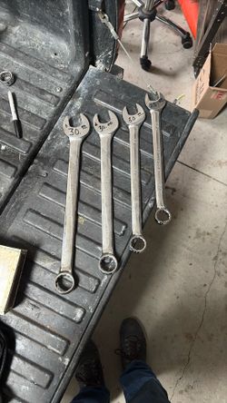 CRAFTSMAN WRENCHES VARIOUS PRICES