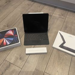 Computer Bundle And Accessories 