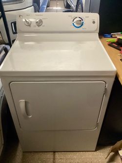 GE White Electric Dryer 6 cubic ft