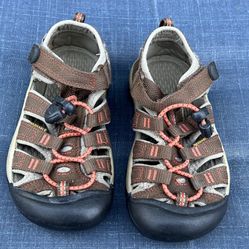 Keen Newport H2 Waterproof Sport Sandals Shoes Kid size 11