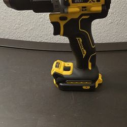 20v XR Dwalt 1/2 in. Hammer Drill