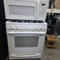 Gas Range With Free Microwave 