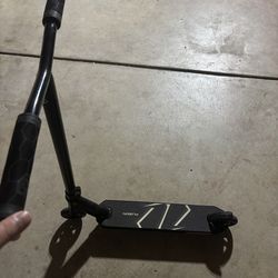 Custom black fuzion scooter
