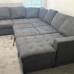Sleeper Sectional W/ Storage Chaise. 🚚WE DELIVER 🚚