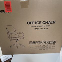 Ergonomic Office Chair, Swivel Office Chair with Lumbar Support