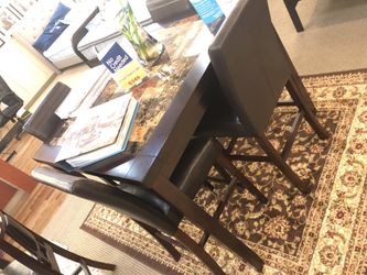 Dining Table with 4 chairs