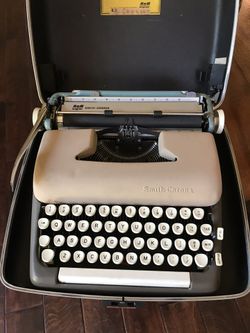 SMITH CORONA TYPEWRITER