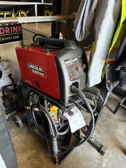 Lincoln MP140 Welder 