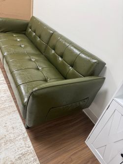 Brand New Convertible Futon Couch – Excellent Condition