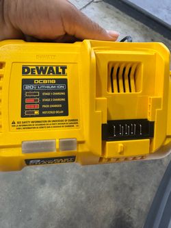 DeWalt DCB118 20V Lithium Ion Fast Charger