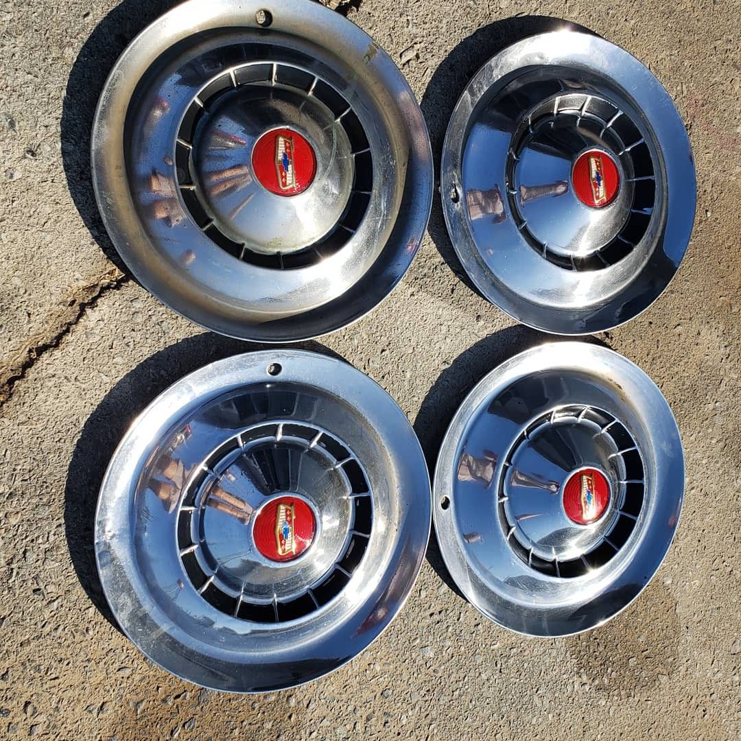 1954 chevy hubcaps for Sale in Selma, CA OfferUp