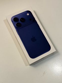 Apple iPhone 17 pro 256 GB deep blue unlocked