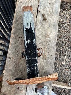 2 inch Receiver hitch. (No ball)