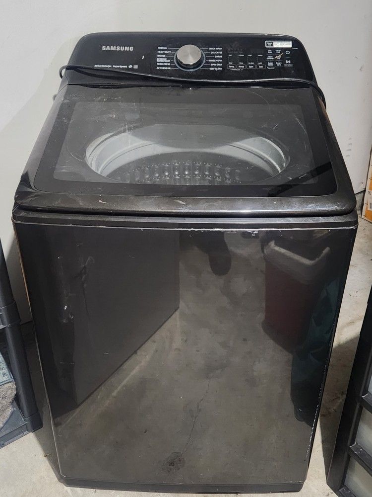 Black Samsung Washing Machine 