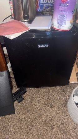 Mini fridge