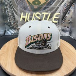New Era 59Fifty Exclusive Buffalo Bisons MiLB Fitted White/Cream/Brown Sz 7 7/8