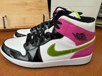 Air Jordan 1 Mid Sneakers
