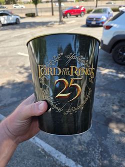 Lord of the rings anniversary regal movie theater popcorn tin